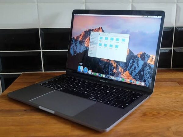 Apple MacBook Pro 13in Core i5 Retina 2.7GHz