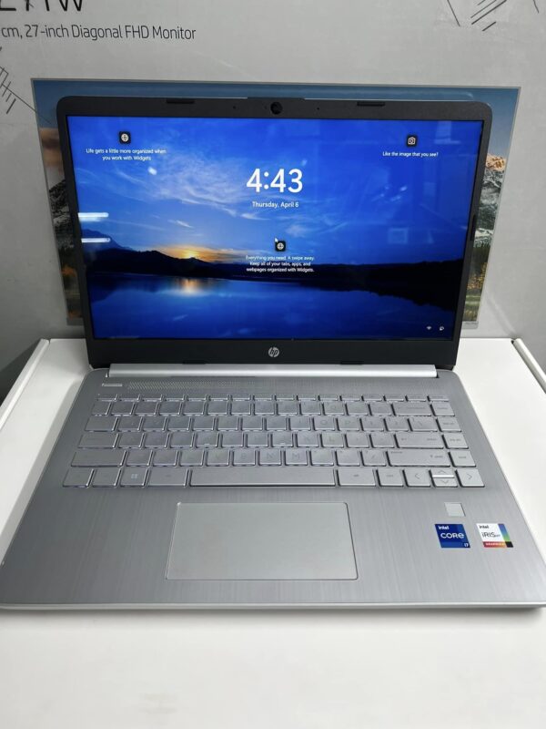 HP Laptop 14s Core i7-1255U