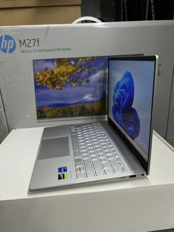 Hp envy laptop 14-eb1001tu *intel coretm i5-1165g7