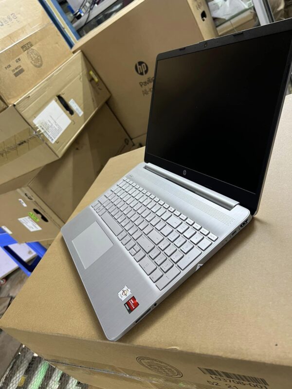 Hp Notebook 15s Amd Athlon 2020 Model *15.6") 4GB RAM 256GB SSD