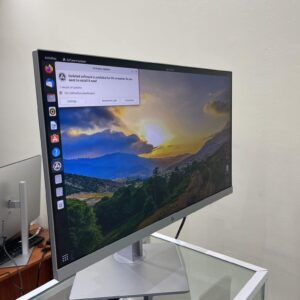 The HP EliteDisplay E243i 24-inch Monitor