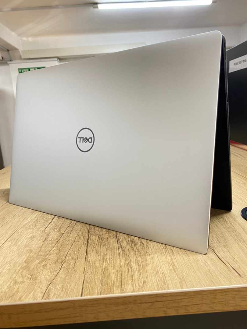 DELL PRECISION 5530 CORE I7-8850H 8TH GEN 2.6GHZ 32GB 256GB SSD