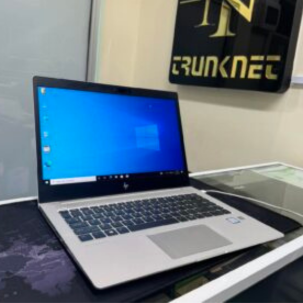 HP EliteBook 1040 G4 8GB ram 512gb ssd 14 inches