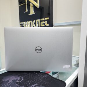 Dell XPS 15 7590 – i7-9750H Intel 9th Gen 16 GB RAM 512 GB NVMe NVIDIA GeForce GTX 1650 4 GB 15.6-inch Display